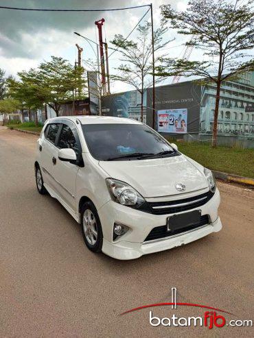 Dijual mobil Toyota Agya TRD 2016 Matic